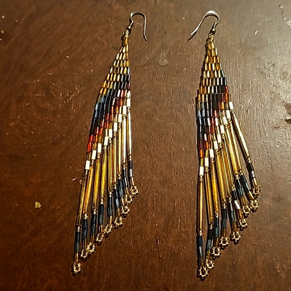 Owl Beaded Earrings in Boho Style, Aesthetic Bird Earrings, Pierce - Picture 3 of 5